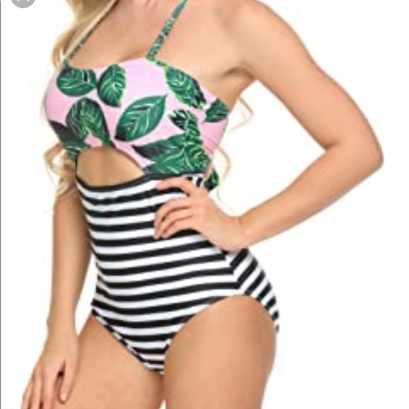 NWT One piece cutout halter top bathing suit - Picture 3 of 6